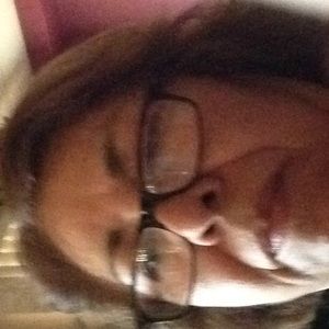 Meet your Posher, Juanita